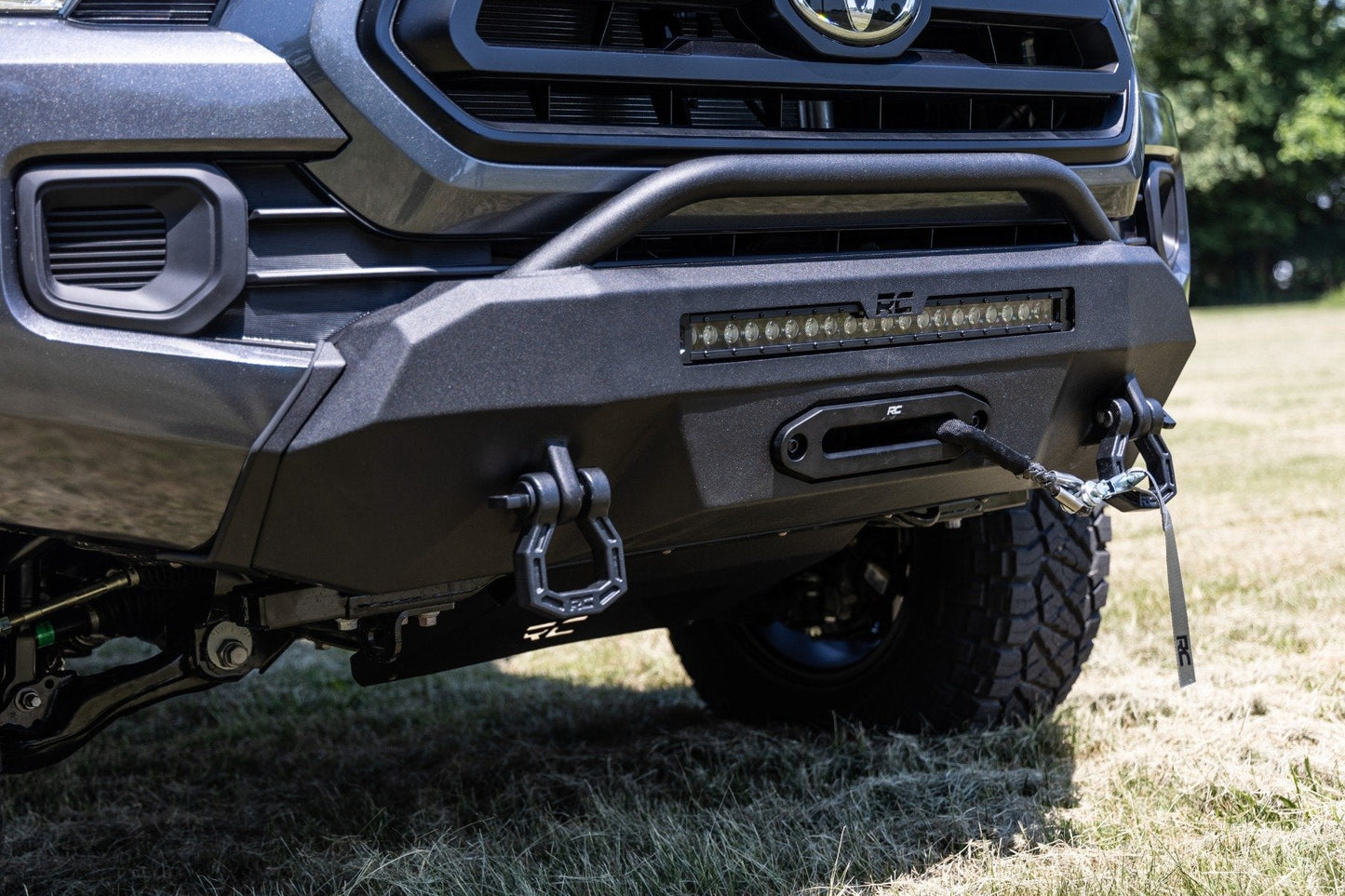Rough Country | Front Bumper | Hybrid | 20" Blk LED | Toyota Tacoma 4WD (2016-2023)