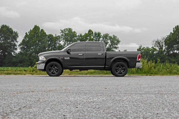 Rough Country | 2.5 Inch Leveling Kit | Ram 1500 4WD (2012-2018 & Classic)