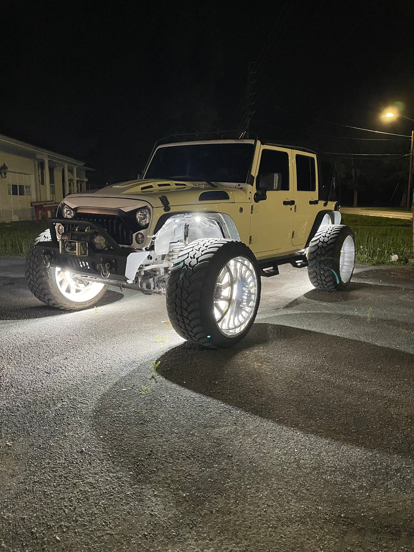 6-Row Switch Back Wheel Lights With Start-up Animation