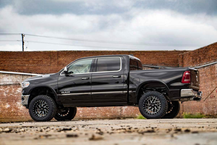 Rough Country | 5 Inch Lift Kit | Air Ride | Ram 1500 4WD (2019-2023)