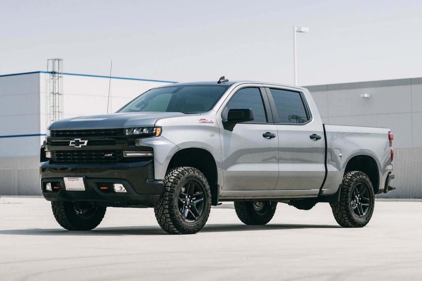 Cognito - 1-Inch Performance Leveling Kit With Elka 2.0 IFP Shocks for 19-22 Silverado Trail Boss/Sierra AT4 1500 4WD