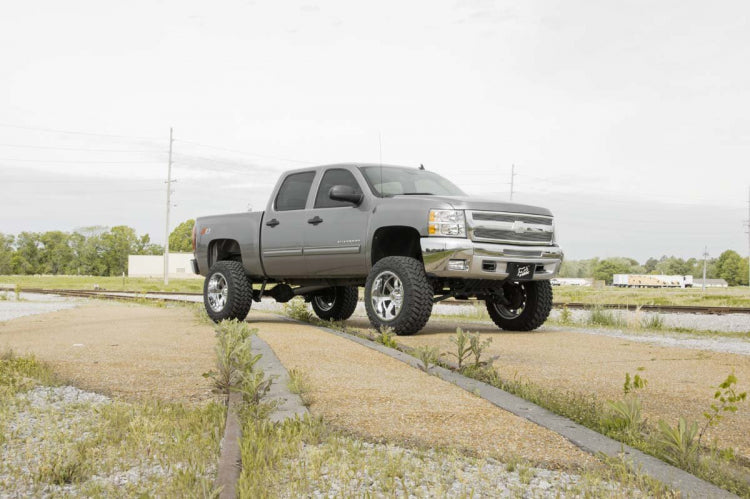 Rough Country | 7.5 Inch Lift Kit | Chevy/GMC 1500 4WD (2007-2013)