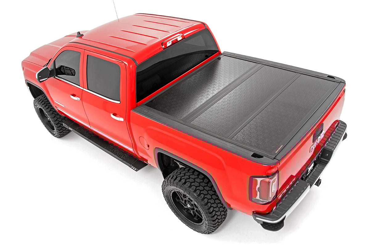 Rough Country  | Hard Low Profile Bed Cover | 6'7" Bed | Rail Cap | Chevy/GMC 1500/2500HD/3500HD (14-19)