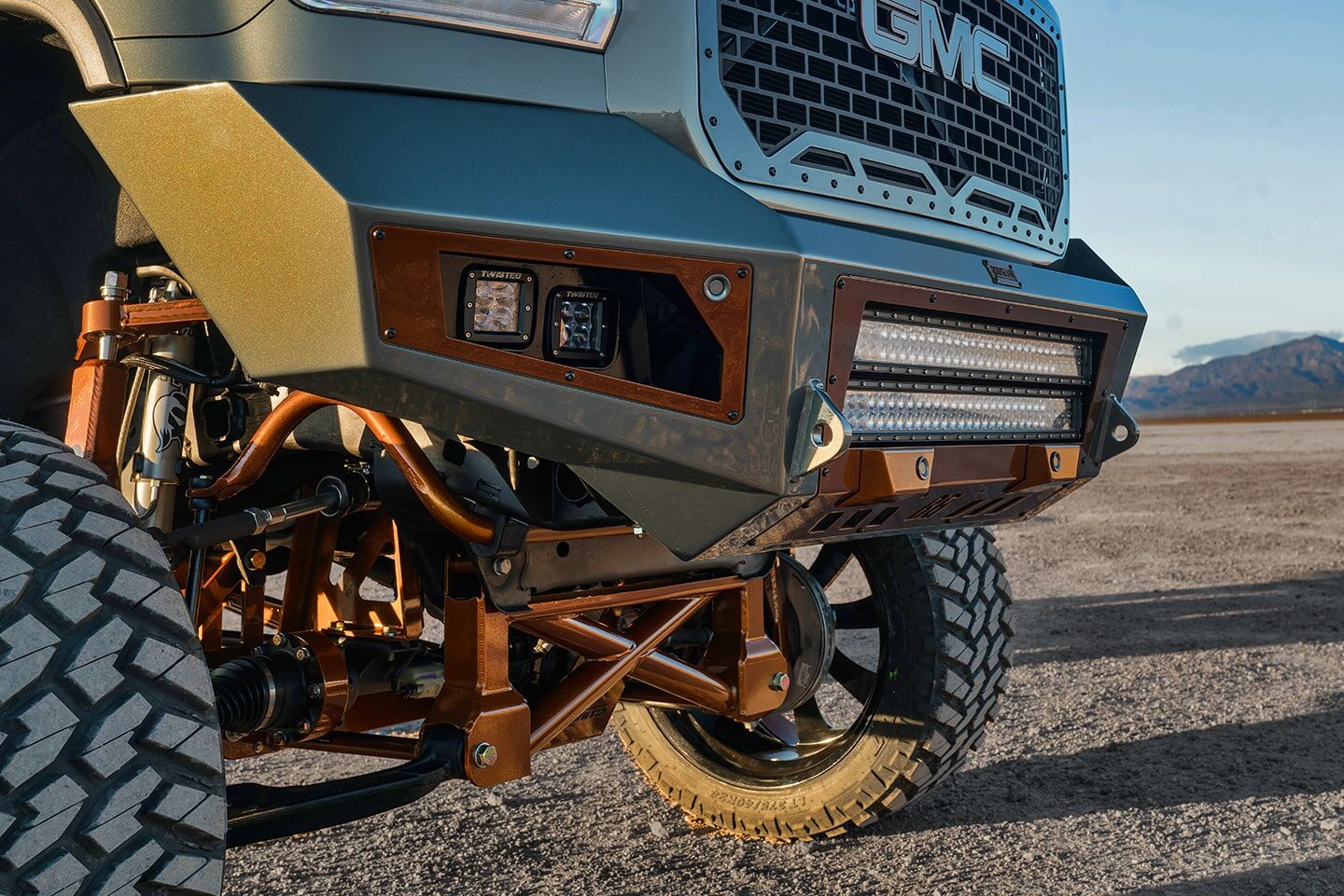 Cognito - 10-Inch Performance Lift Kit with Fox PSRR 2.0 for 2011-2019 Silverado/Sierra 2500/3500 2WD/4WD