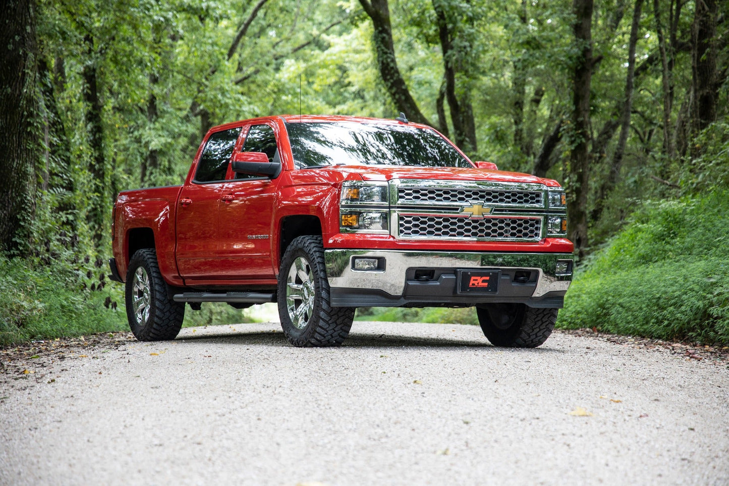 Rough Country  | Oval Nerf Step | Crew | Def Tank | Chevy/GMC 1500/2500HD/3500HD (07-19)