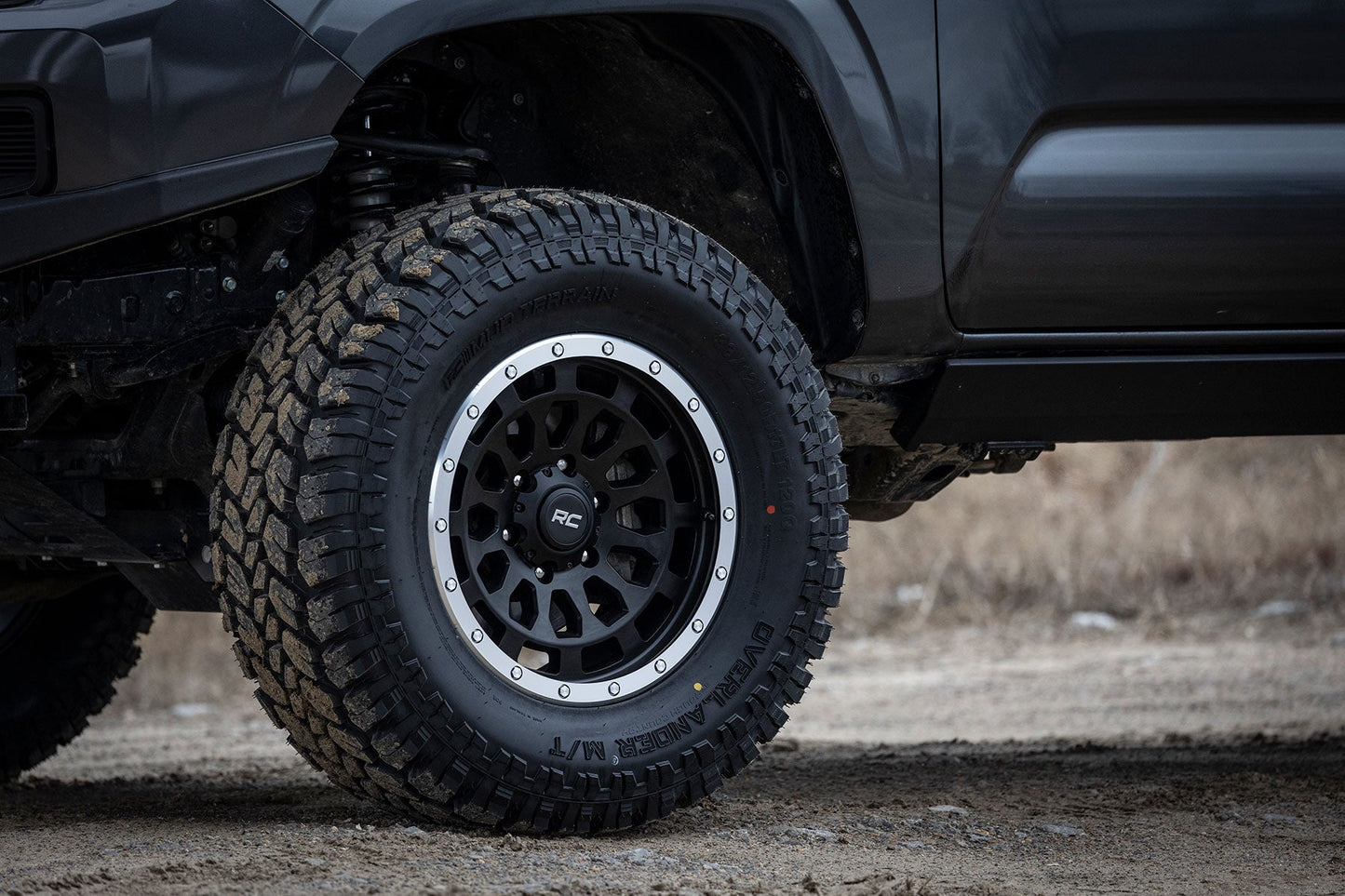 Rough Country  | Rough Country 87 Series Wheel | Simulated Beadlock | Black/Machined | 17x8.5 |