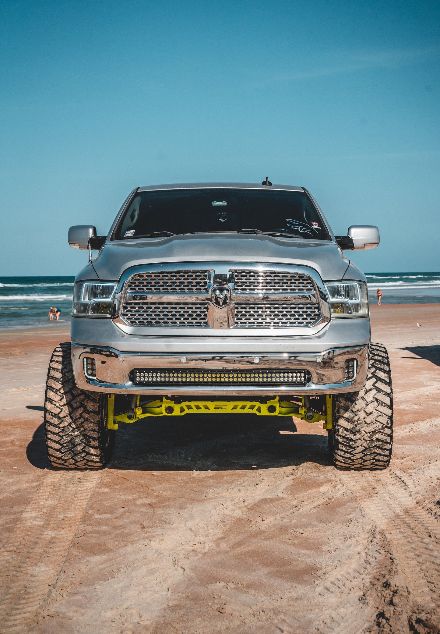 Rough Country | 6 Inch Lift Kit | Ram 1500 4WD (2012-2018 & Classic)
