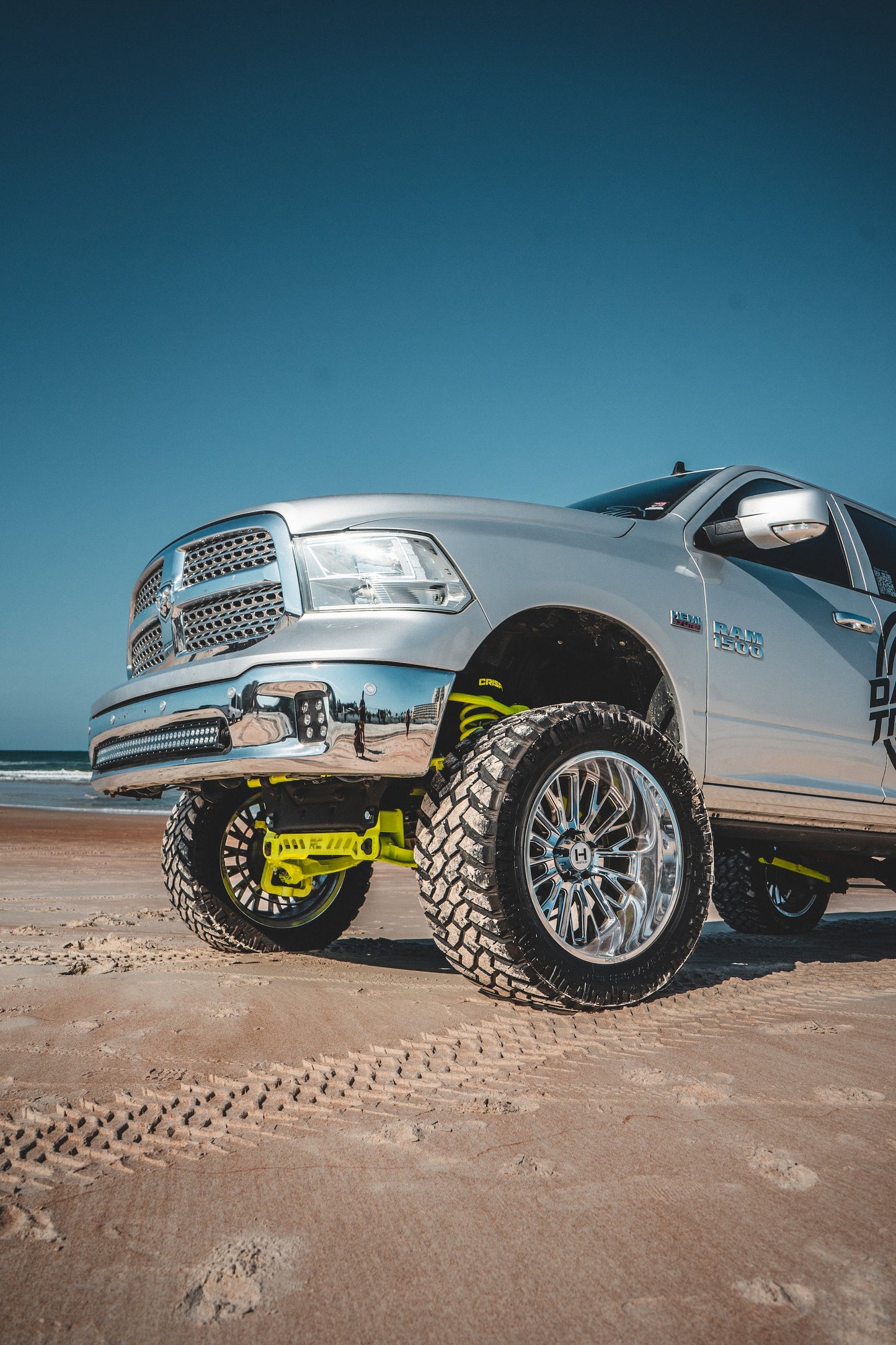 Rough Country | 6 Inch Lift Kit | Ram 1500 4WD (2012-2018 & Classic)