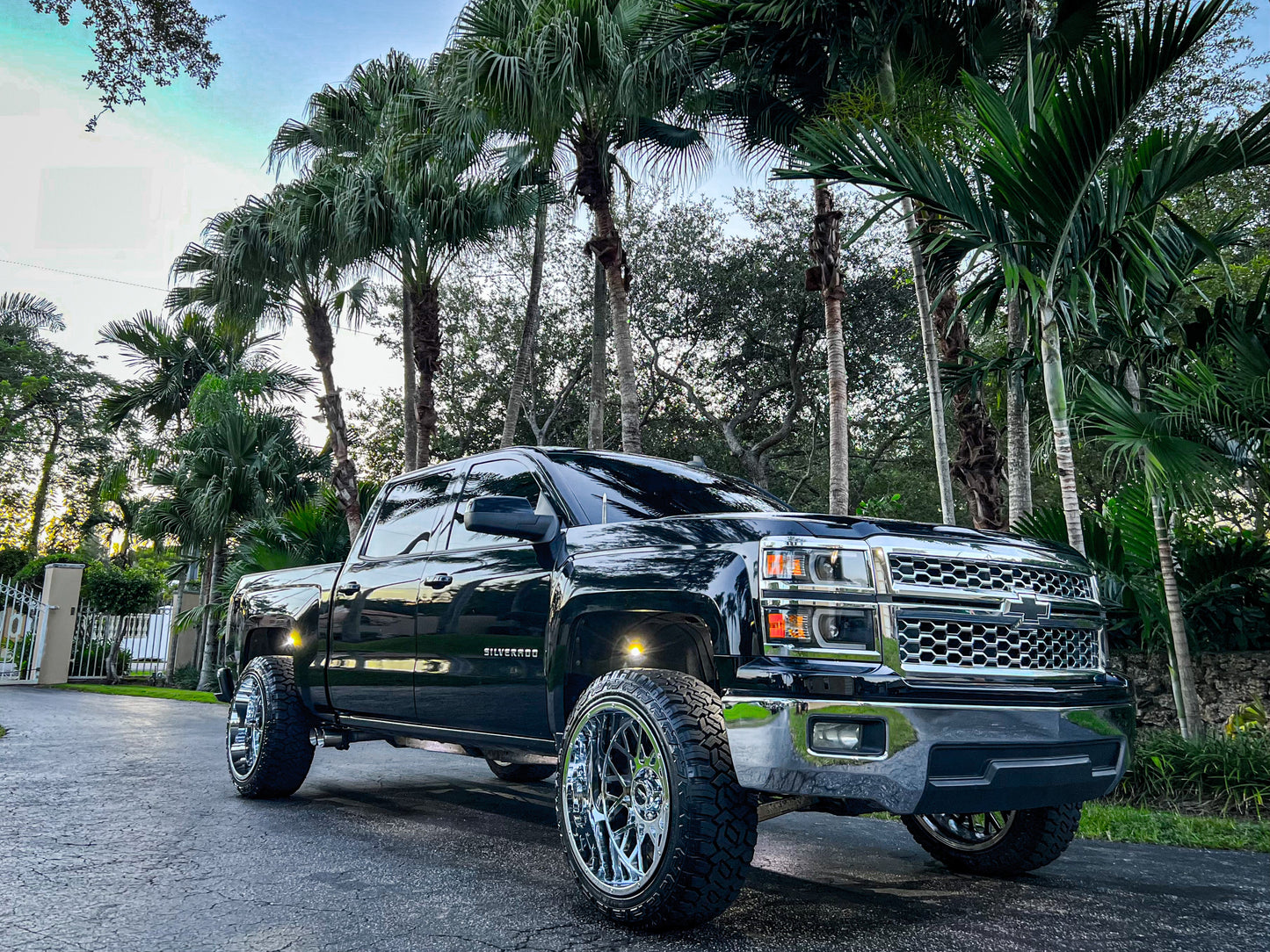 Rough Country | 3.5 Inch Lift Kit | Chevy/GMC 1500 4WD (2007-2016)