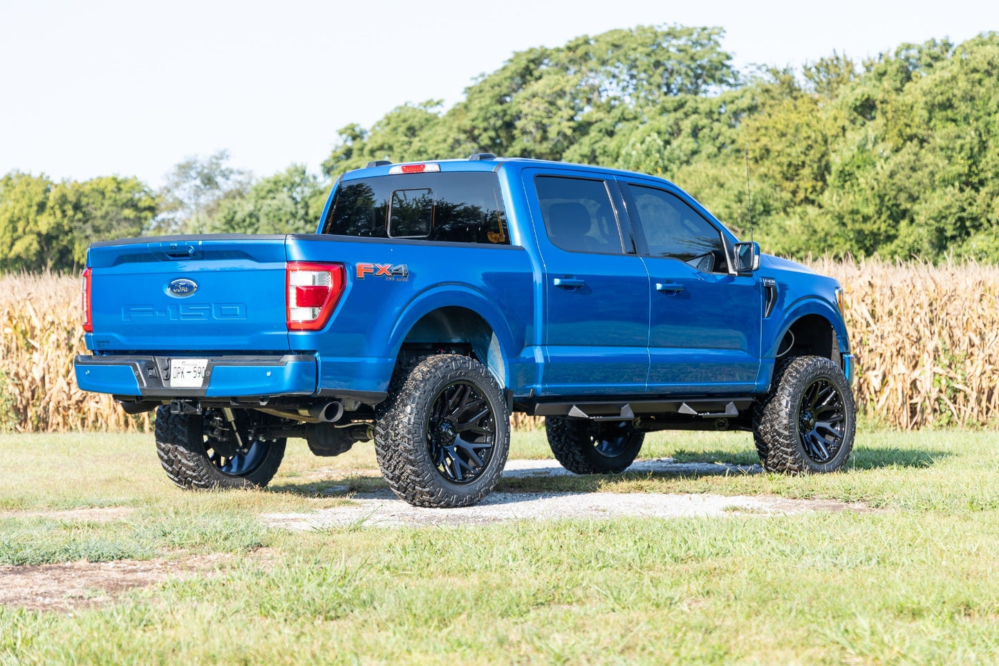 Rough Country | 6 Inch Lift Kit Ford F-150 4WD (2021-2023)