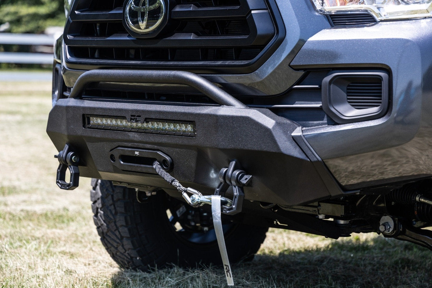 Rough Country  | Front Bumper | Hybrid | 20" Blk LED | Toyota Tacoma 4WD (2016-2023)