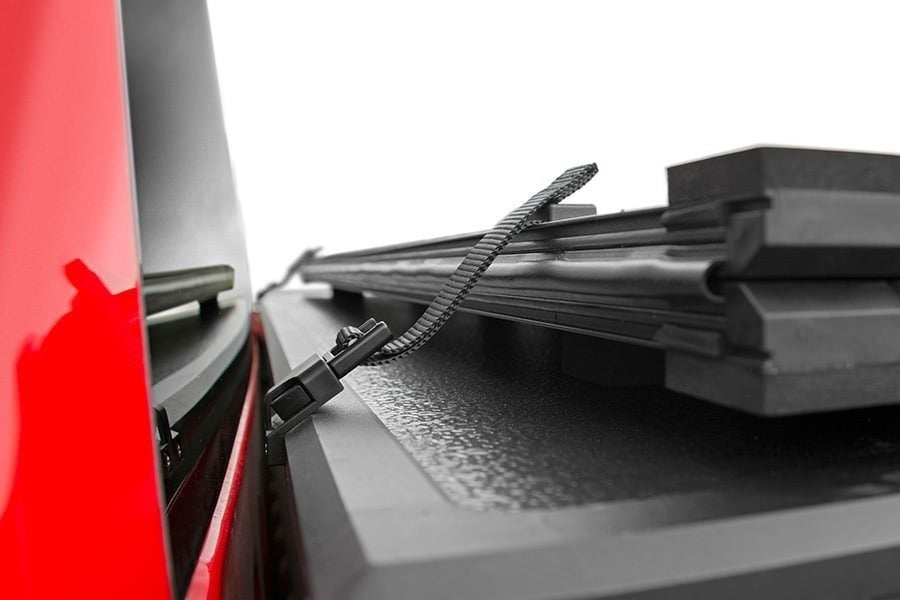 Rough Country  | Hard Folding Bed Cover | 5 Ft Bed | Toyota Tacoma 2WD/4WD (16-23)