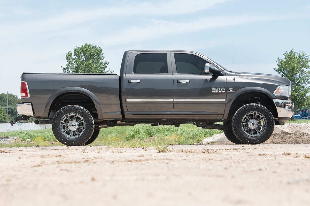 Rough Country  | 2.5 Inch Lift Kit | N3 Shocks | Ram 2500 4WD (2014-2023)