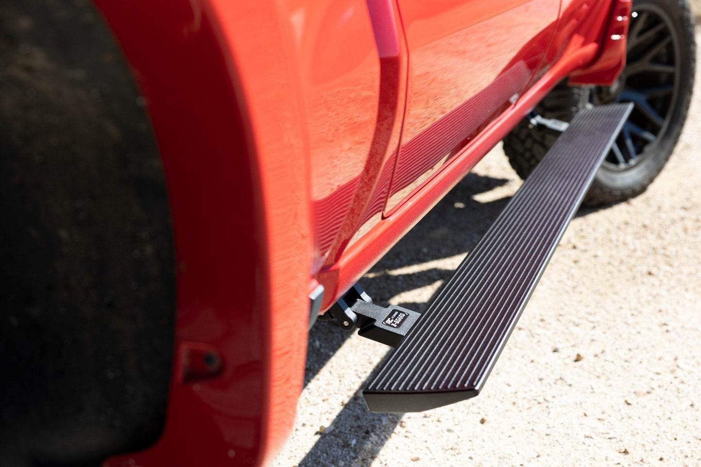 Rough Country  | Power Running Boards | Lighted | Crew Cab | Chevy/GMC 1500/2500HD/3500HD (19-23)