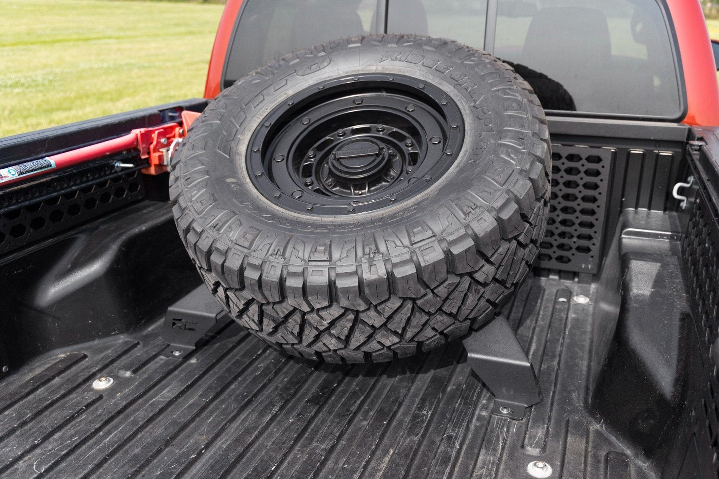 Rough Country  | Bed Mount Spare Tire Carrier | Toyota Tacoma 2WD/4WD (2016-2023)
