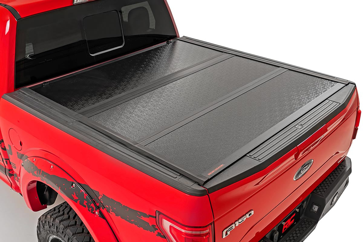 Rough Country  | Hard Low Profile Bed Cover | 6'4" Bed | Ram 1500 (09-18)/2500 (10-23)
