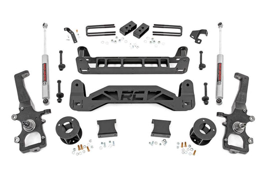Rough Country | 4 Inch Lift Kit | Ford F-150 2WD (2004-2008)
