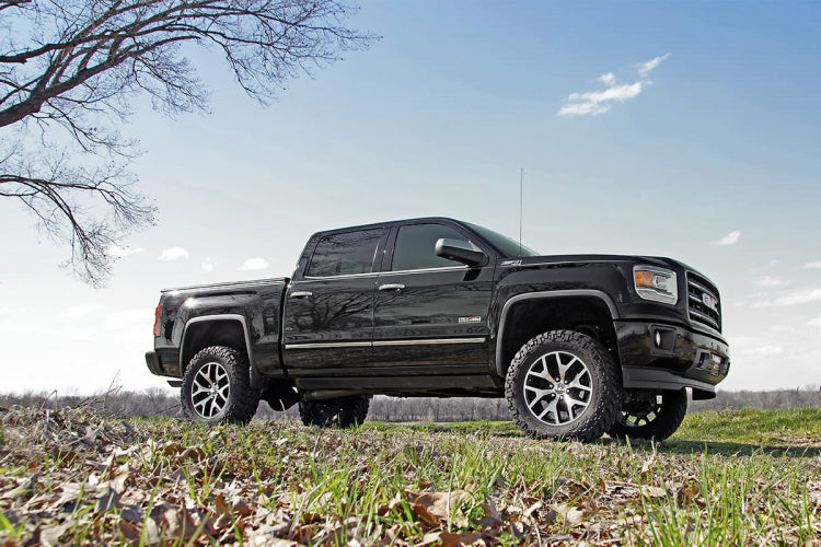 Rough Country | 6 Inch Lift Kit | Chevy/GMC 1500 4WD (2014-2018)
