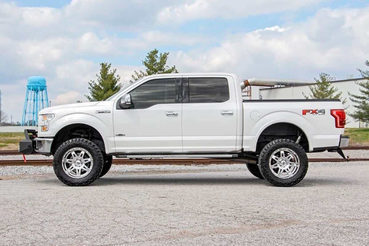 Rough Country Exo Winch Mount Kit | Ford F-150 2WD/4WD (2009-2023)