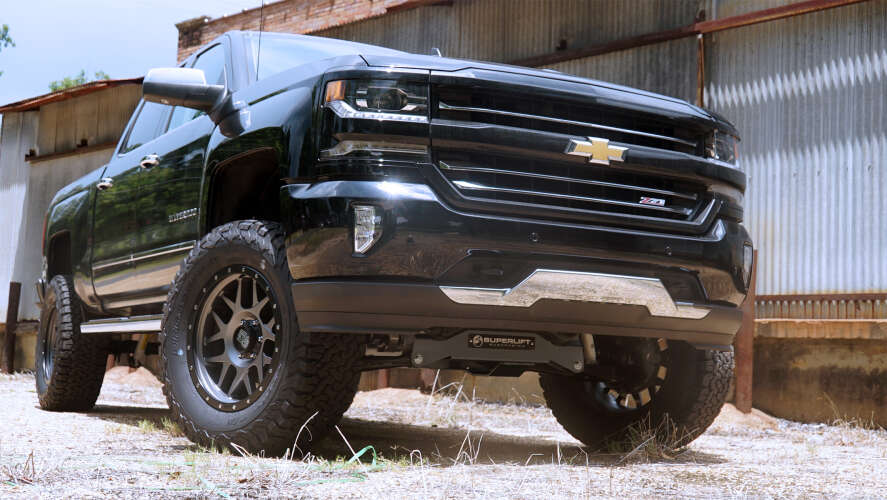 Super Lift - 2014 - 2016 6.5in Chevy/GMC Lift Kit | Cast Steel Control Arms w/ Fox Coilovers and Rear Shocks 4WD