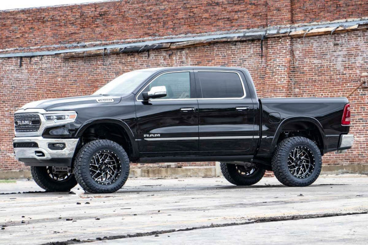 Rough Country | 5 Inch Lift Kit | Air Ride | Ram 1500 4WD (2019-2023)