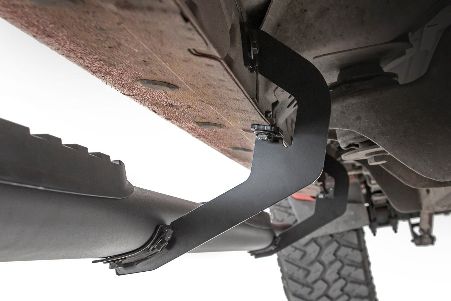 Rough Country  | Oval Nerf Step | Crew | Def Tank | Chevy/GMC 1500/2500HD/3500HD (07-19)