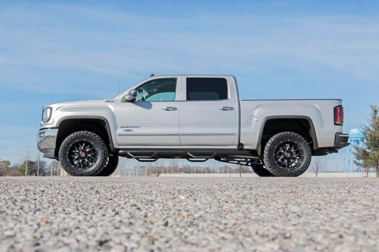 Rough Country | 3.5 Inch Lift Kit | Chevy/GMC 1500 4WD (2014-2018)