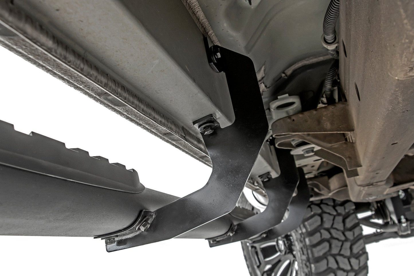 Rough Country  | Oval Nerf Step | Crew | Def Tank | Chevy/GMC 1500/2500HD/3500HD (19-23)