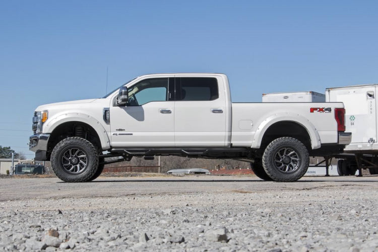 Rough Country | 4.5 Inch Lift Kit | Ford Super Duty 4WD (2017-2022)