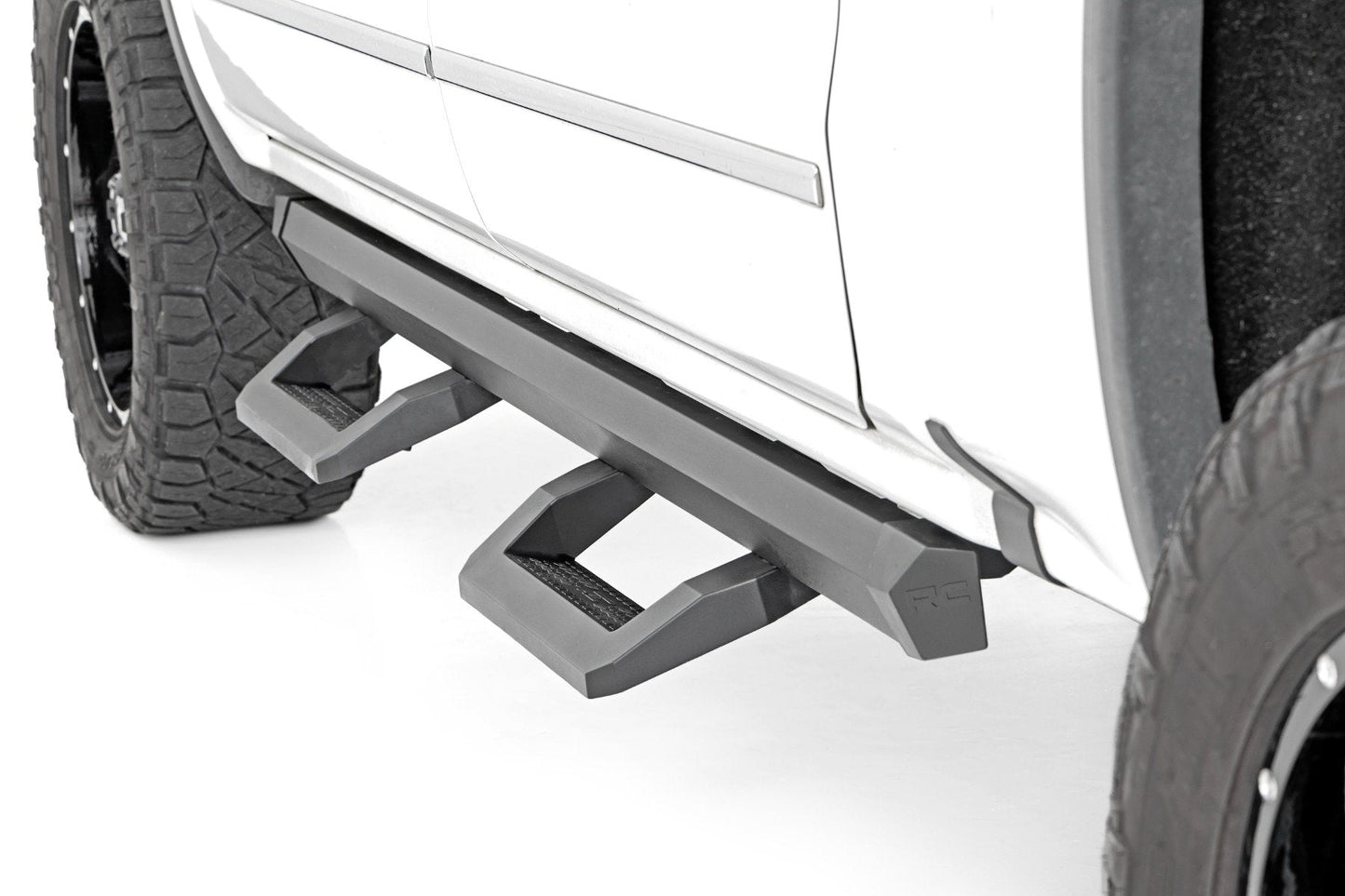 Rough Country  | SR2 Adjustable Aluminum Steps | Crew Cab | Chevy/GMC 1500/2500HD/3500HD (07-18)