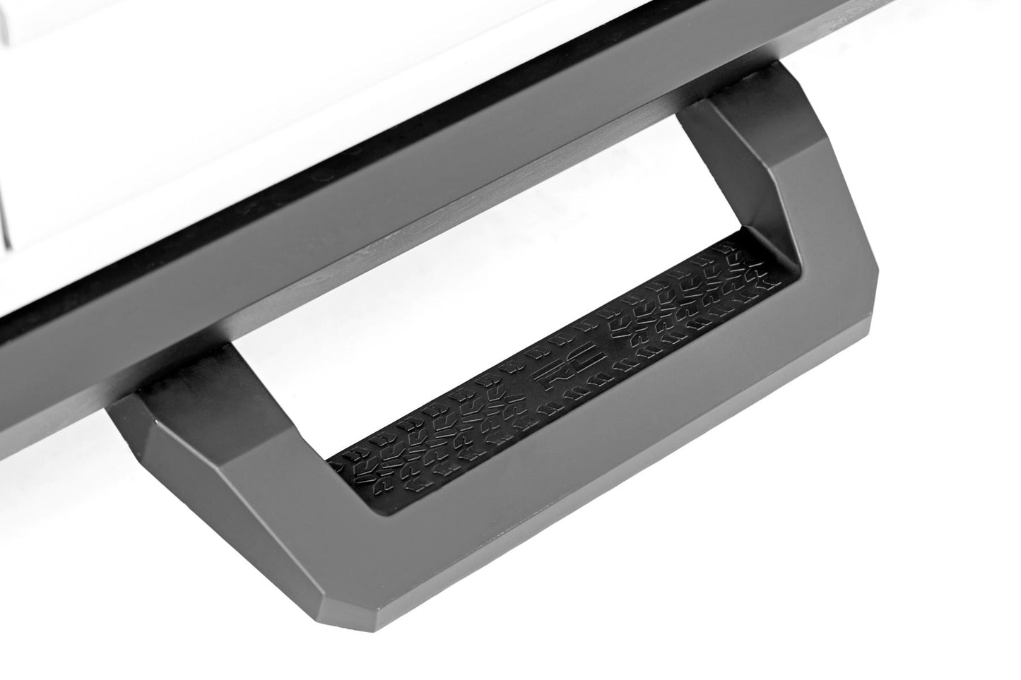 Rough Country  | SR2 Adjustable Aluminum Steps | Crew Cab | Chevy/GMC 1500/2500HD/3500HD (07-18)