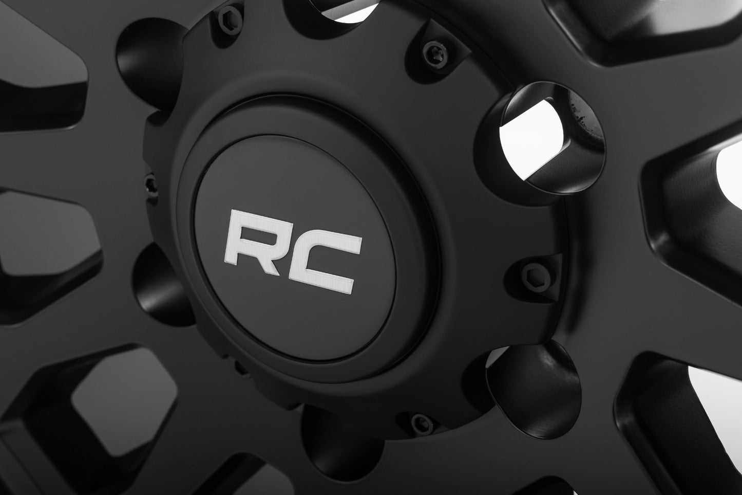 Rough Country  | Rough Country 87 Series Wheel | Simulated Beadlock | Black/Machined | 17x8.5 |