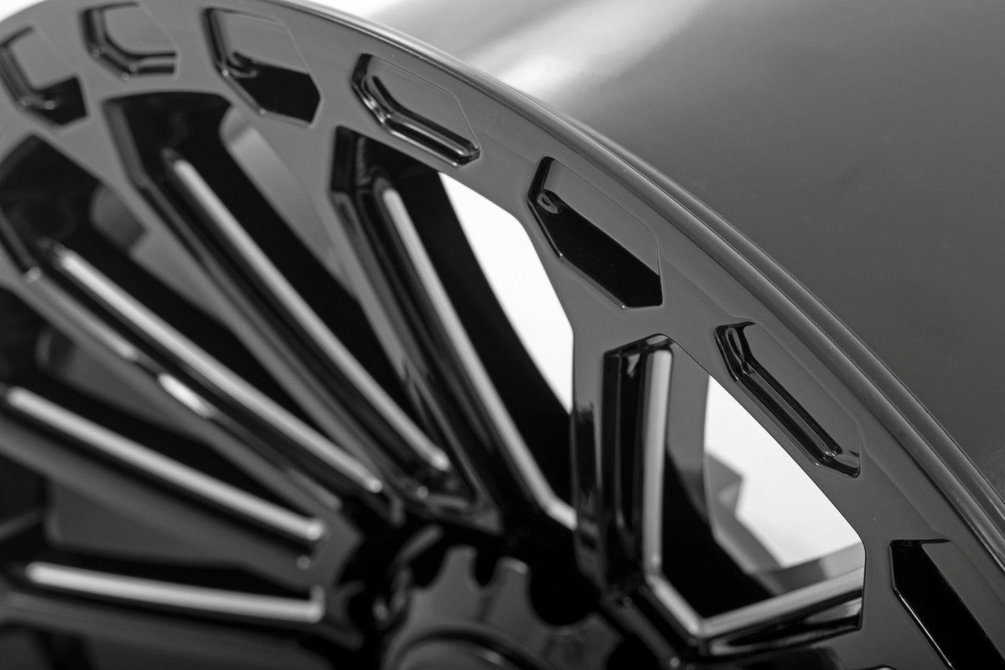 Rough Country  | Rough Country 97 Series Wheel | One-Piece | Gloss Black | 20x10 |