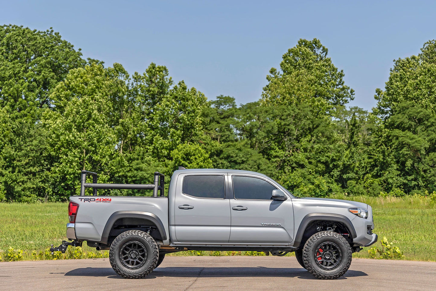 Rough Country  | Caliper Cover | Red | Toyota Tacoma 2WD/4WD (2005-2023) (FRONT ONLY)